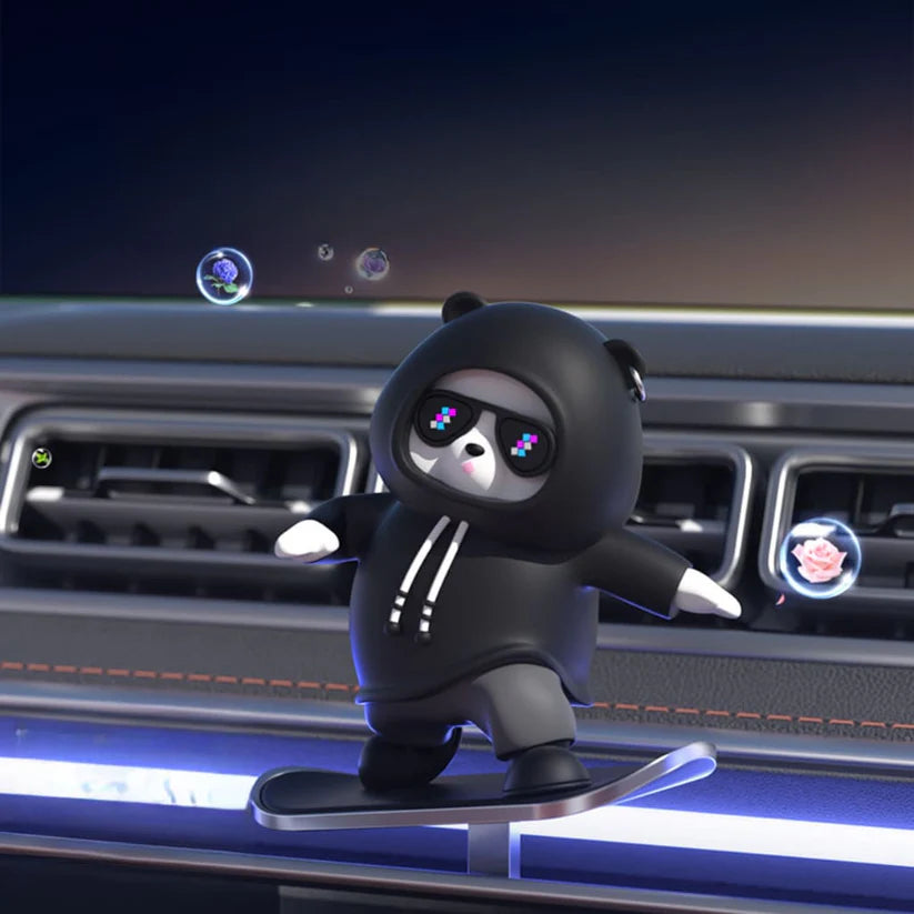 Panda Skater– Ornement de Voiture Élégant et Ludique-RDC